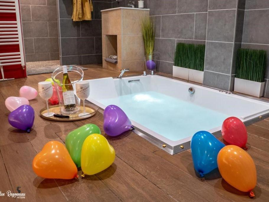 Chambre Avec Spa By Jordans Collection Dijon Rum bild